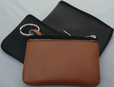 Einfaches Schlüsselmäppchen  Echtes Leder  Qualität:         Rind-Leder Größe:            ca. 10 x 7 cm Farben:           schwarz - braun - hellbraun